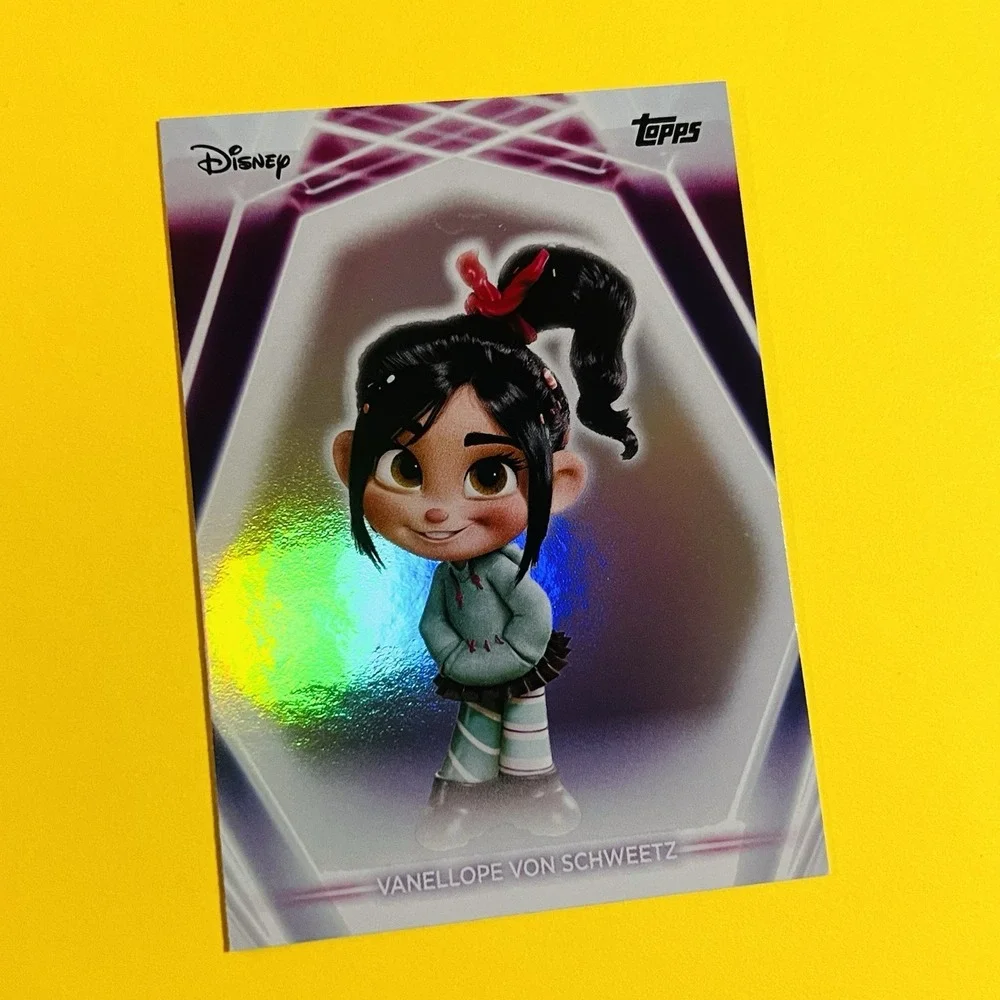 2026 Topps Chrome Disney Neon Vanellope von Schweetz #109 Rainbow Refractor